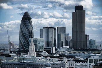 London house prices put in jeopardy by shrinking City