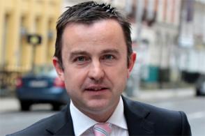 Hayes calls on banks to release funds for mortgages