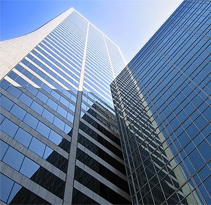 Capital values rise in commercial property market