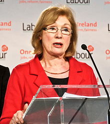 Sinn F&eacute;in hit out at bonus for Housing Minister
