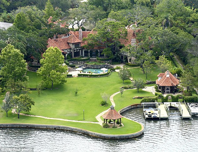 Hulk Hogan sells Florida mansion for $6.2 million
