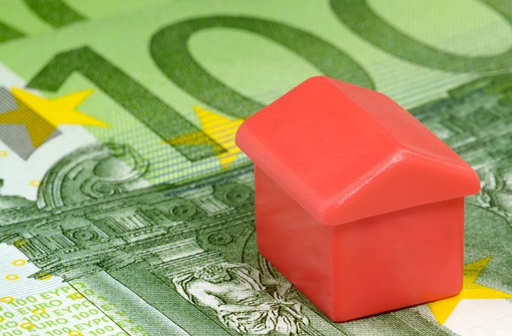 Number who have paid the household charge now stands at almost 915,000