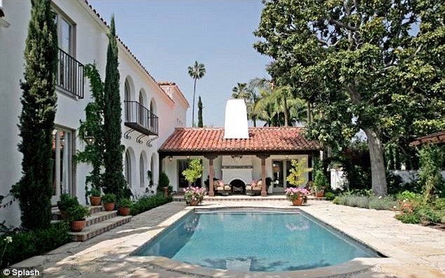 Frasier star forks out on Beverly Hills mansion