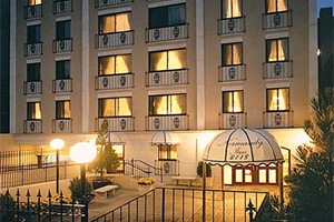 Doyles to sell two hotels in Washington