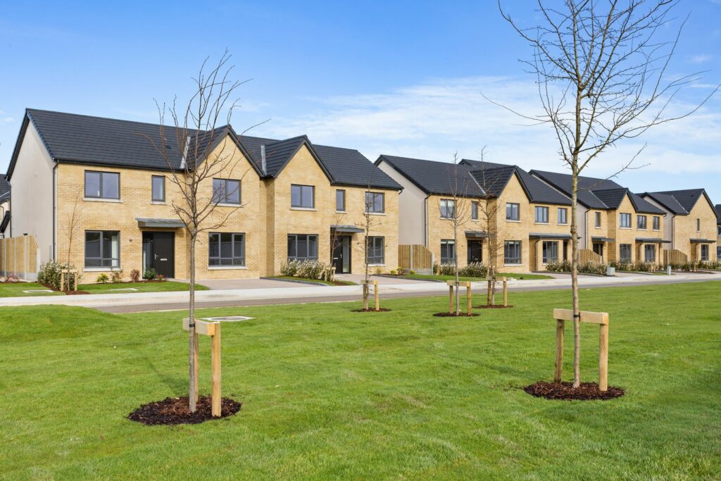 Glenveagh&#039;s Silver Banks has much to offer