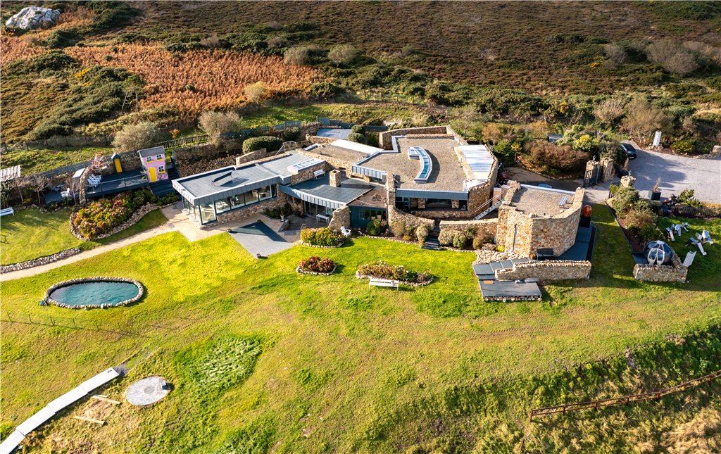 Heather Cottage is the ultimate coastal retreat