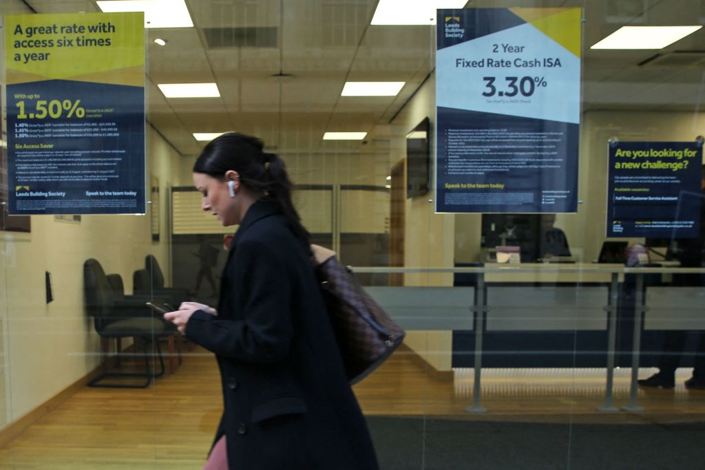 Banks all lend different amounts