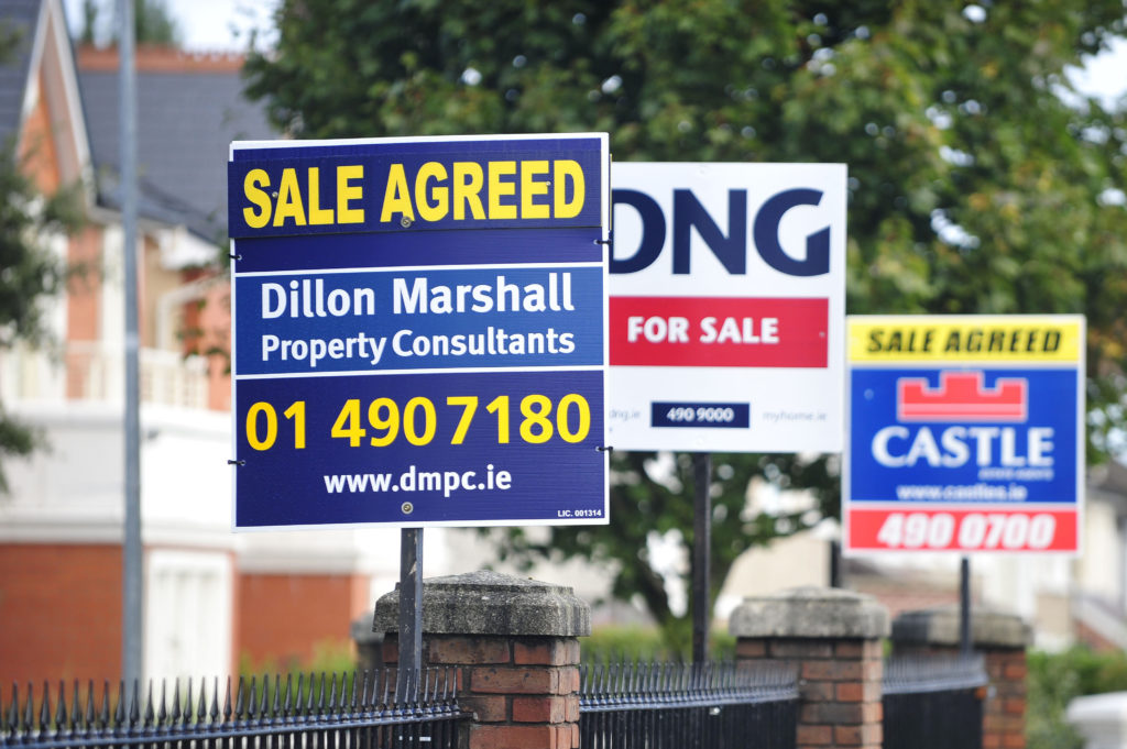 Estate agents expect property prices to grow by 5%