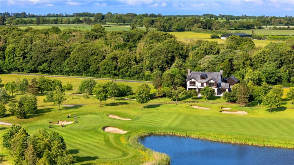 The Lucas offers superb Open spaces for golf lovers