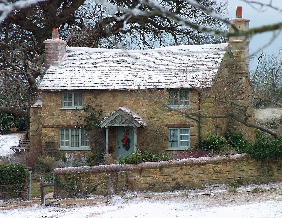 Five homes that bring The Holiday&#039;s Rosehill Cottage to life