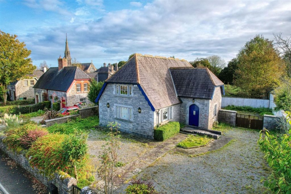 Cop a look at this former Garda Station in Ardagh