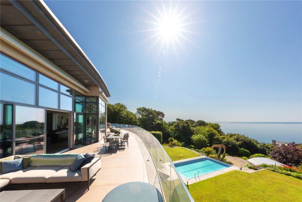 Splashing out - Five of the best swimming pools in houses for sale on MyHome.ie