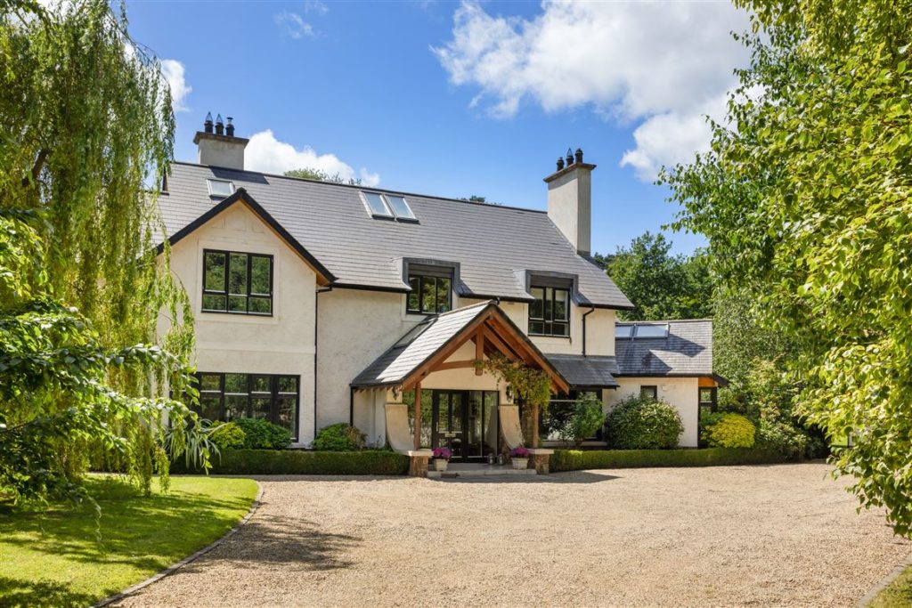Your chance to be the Fresh Prince (or Princess) of Glenair